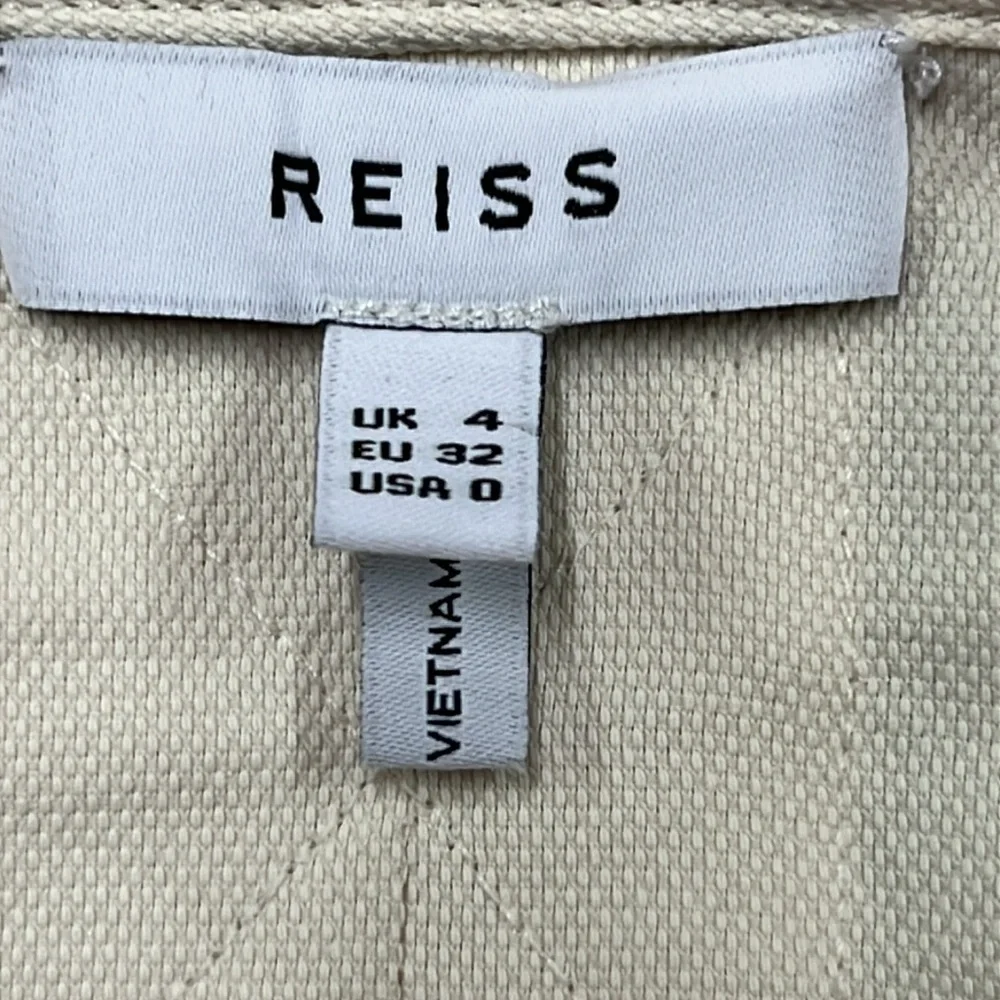 REISS Fleur Twin Pocket V-Neck Back Detail Lagenlook Minimalist Cream Blouse 0 - Picture 4 of 16